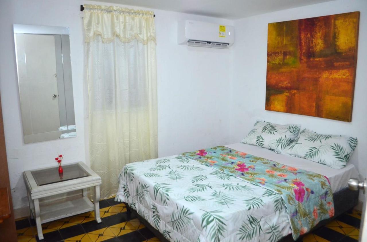 Casa Hostal Kristalu Cartagena Exteriör bild