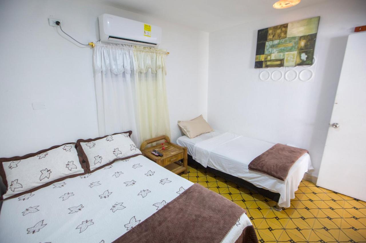 Casa Hostal Kristalu Cartagena Exteriör bild