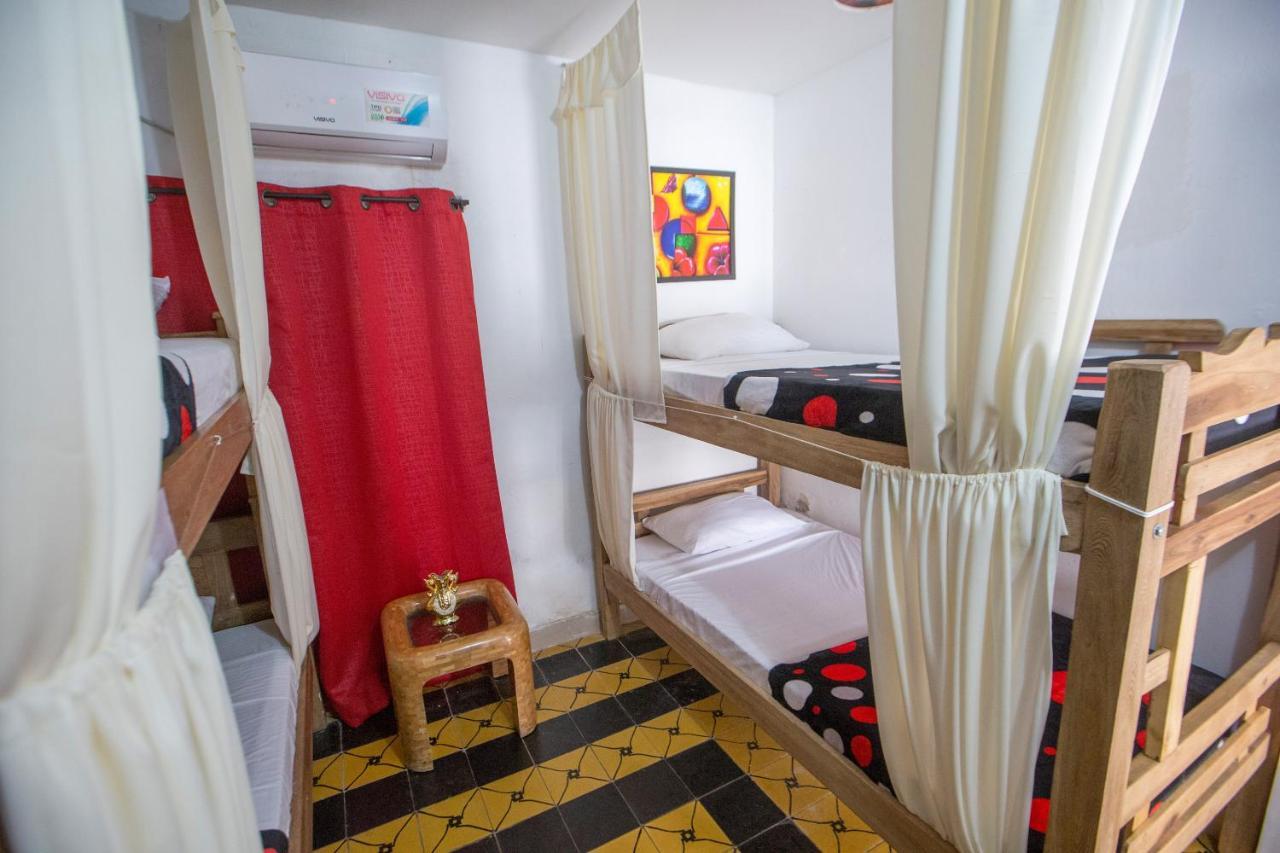 Casa Hostal Kristalu Cartagena Exteriör bild