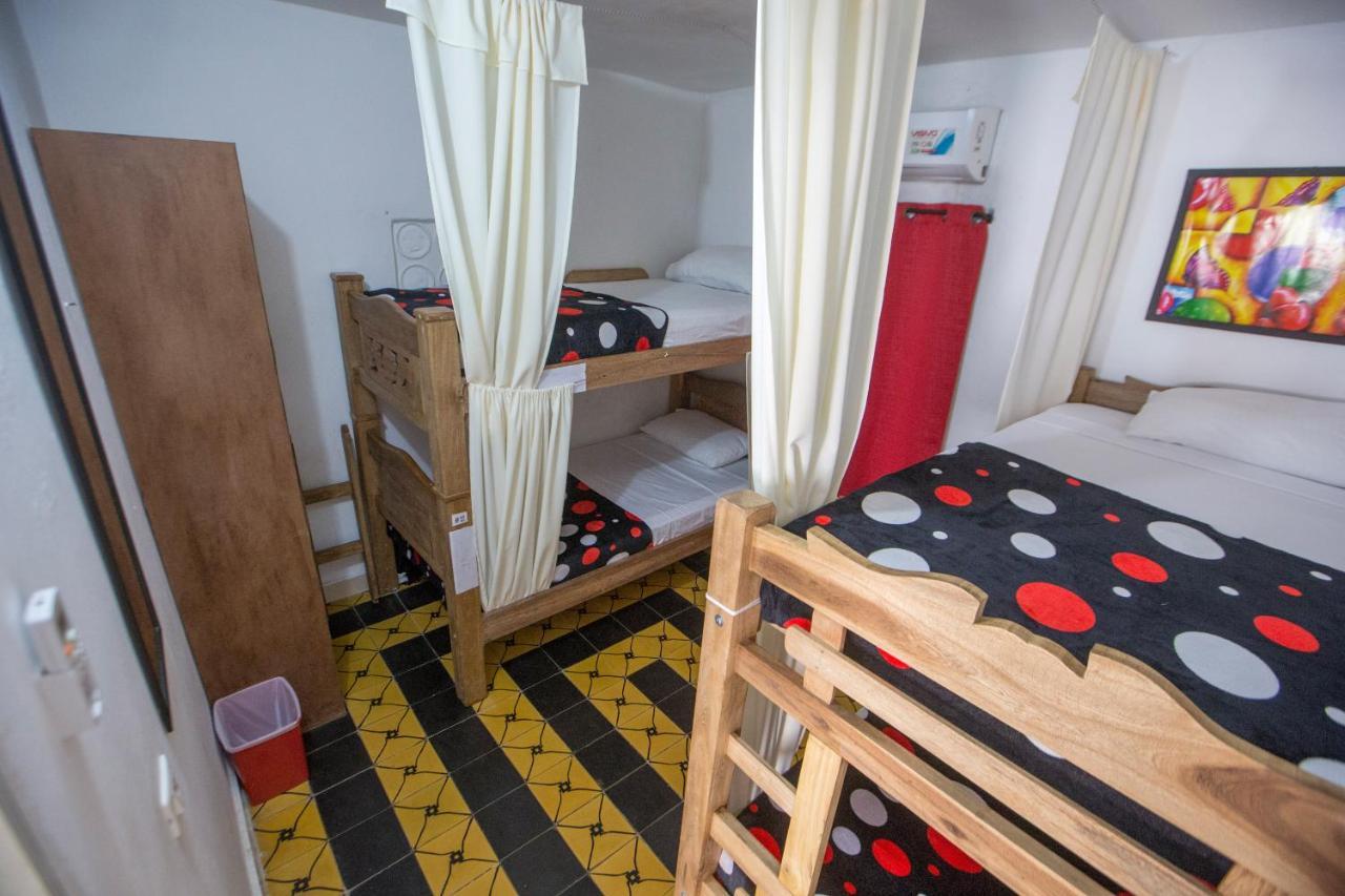 Casa Hostal Kristalu Cartagena Exteriör bild